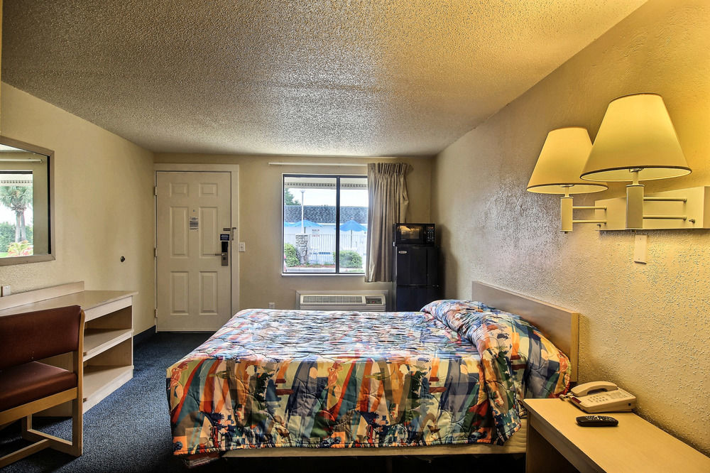 Motel 6 Palm Bay Esterno foto