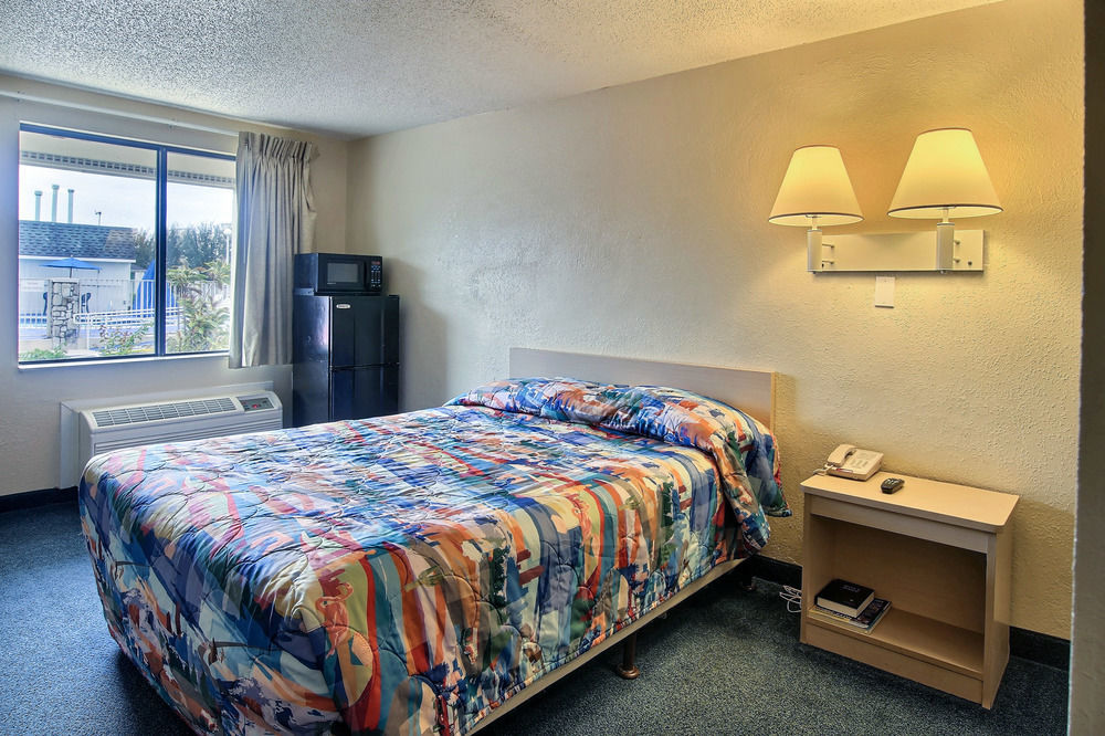 Motel 6 Palm Bay Esterno foto