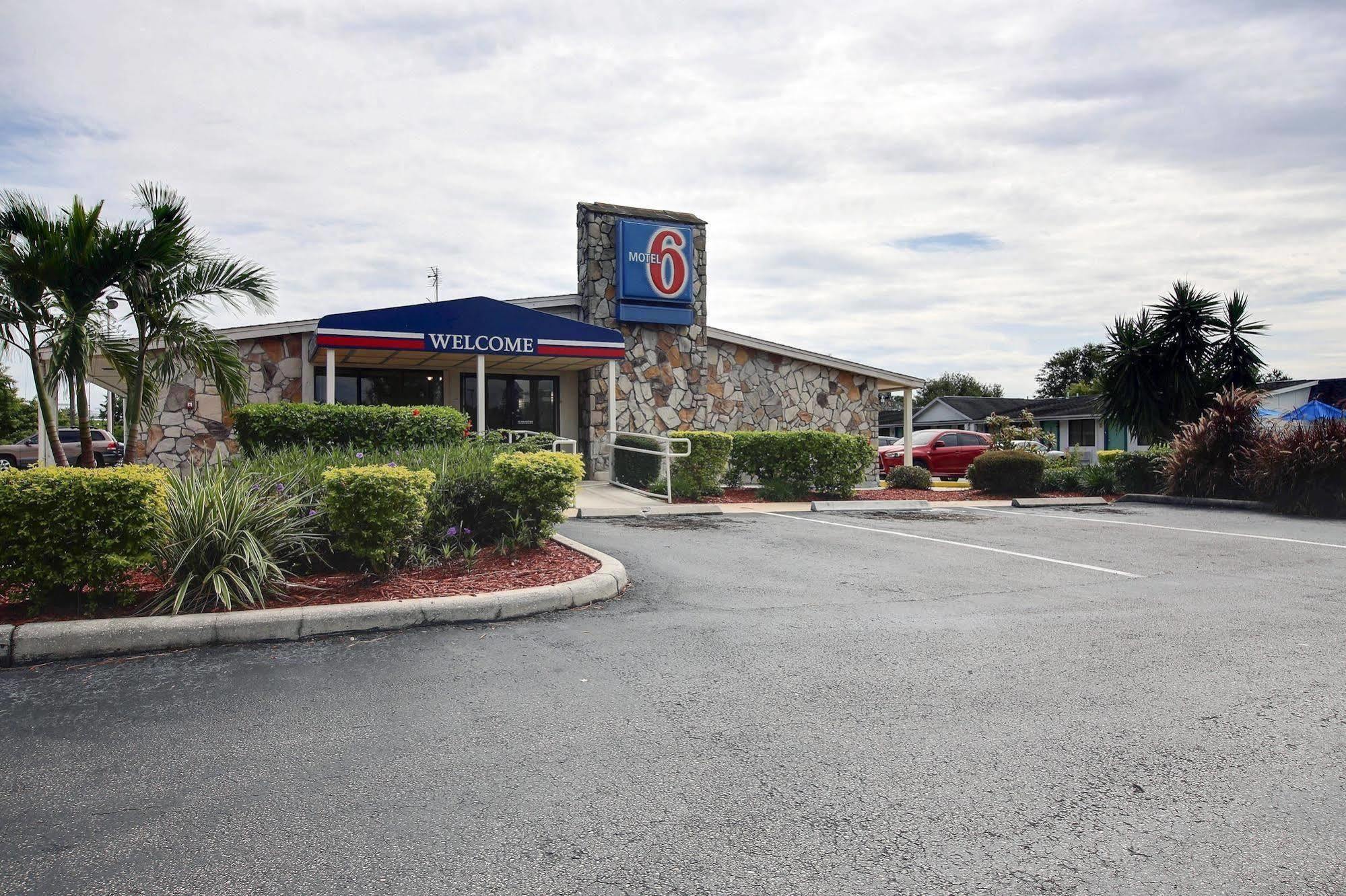 Motel 6 Palm Bay Esterno foto